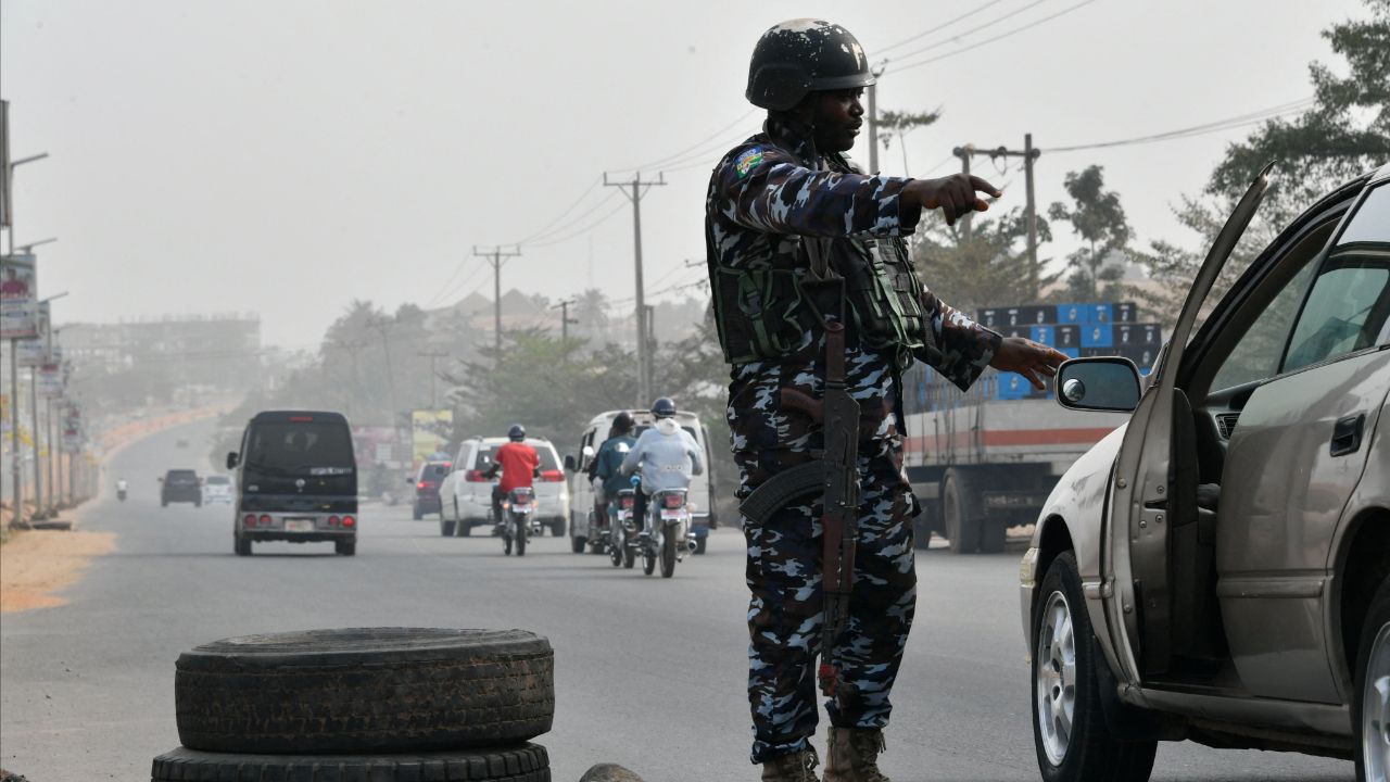 กลุ่มมือปืนไนจีเรียบุกสถานเลี้ยงเด็กกำพร้า ลักพาตัวเด็กหลายสิบราย