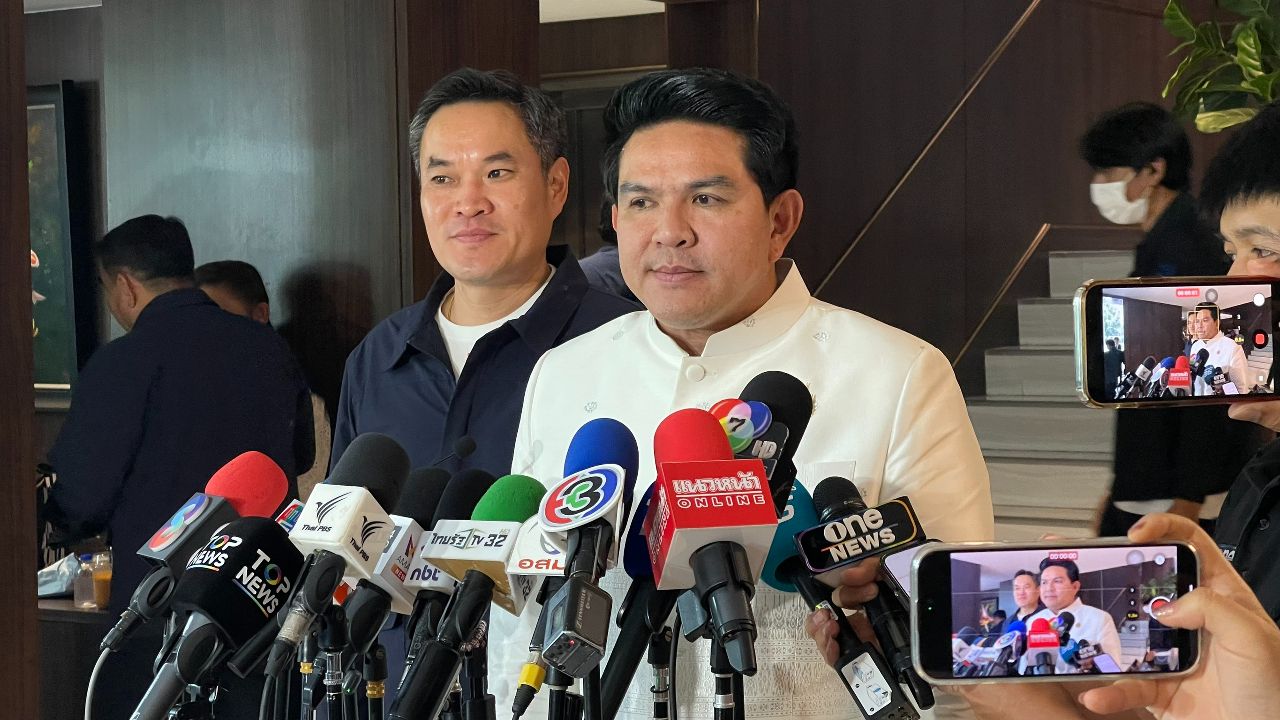 'สุรศักดิ์' แจง จัดเก็บค่าธรรมเนียมคนไทยเที่ยวนอก 1,000 บาท แค่ขั้นตอนการศึกษา