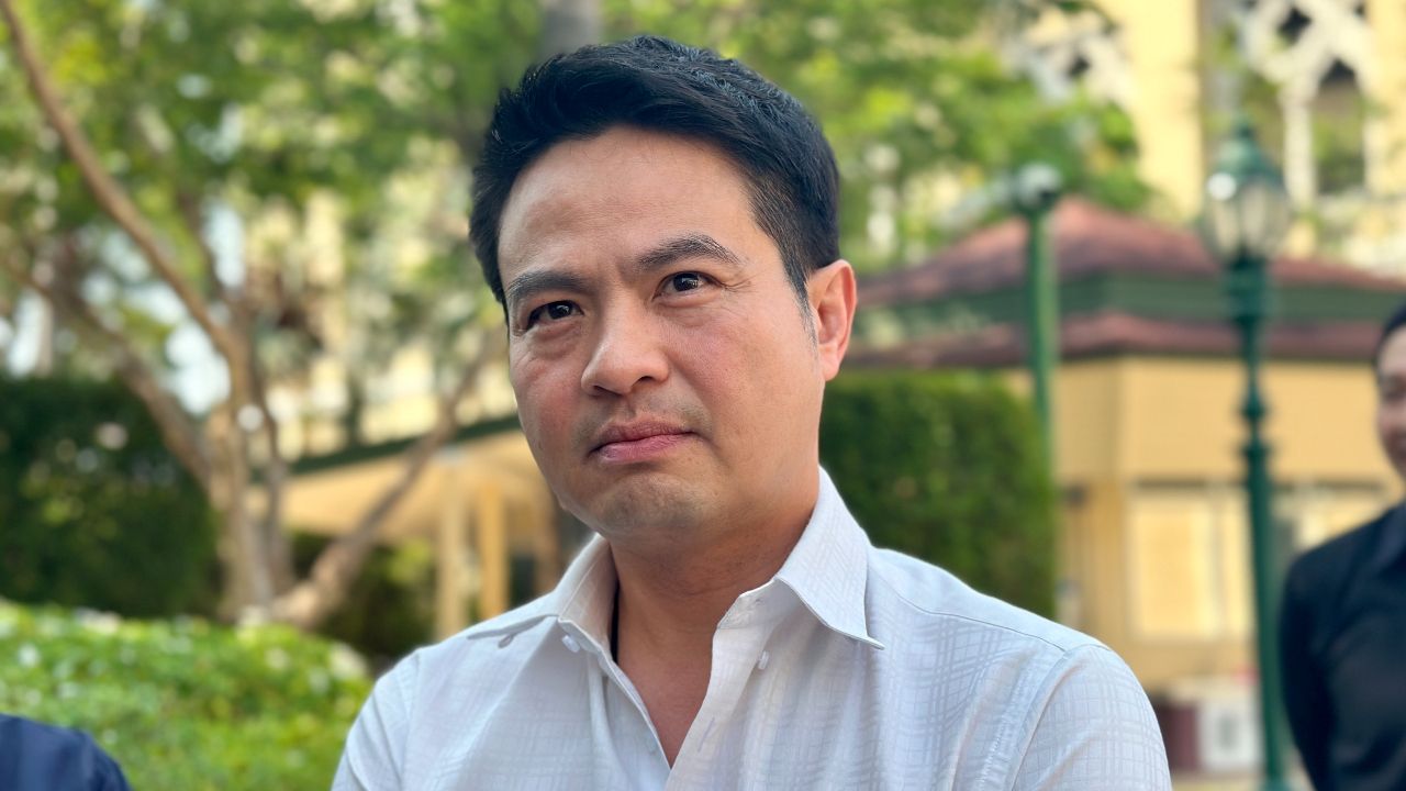 'ภราดร' ปัดตอบ สส. ออกไลน์กลุ่ม ปมชวดประธาน กมธ. เชื่อคุยกันได้ไม่เกิดรอยร้าว