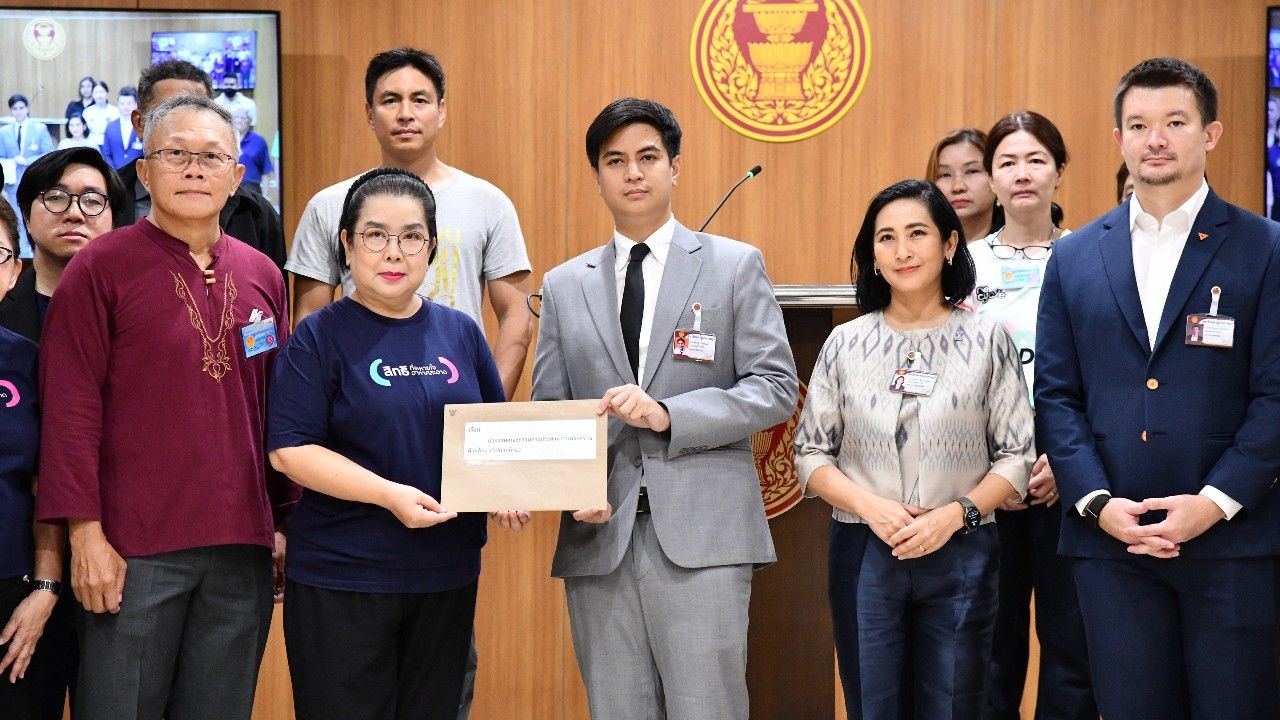 ฝ่ายค้าน จี้ ครม.มีมติยืนยันร่าง พ.ร.บ.อากาศสะอาด 5 พ.ค.นี้ หวังรัฐบาลนึกถึงปอดคนไทย