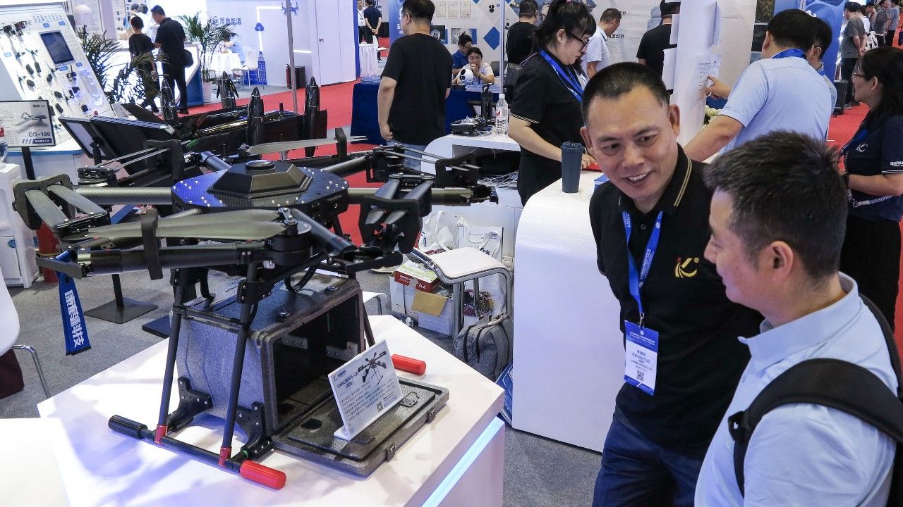 ปักกิ่งสั่งแบน 'ขายโดรน' ทั่วเมือง เริ่ม 1 พ.ค. คุมเข้มความมั่นคง-ต้องมีใบอนุญาตก่อนบิน