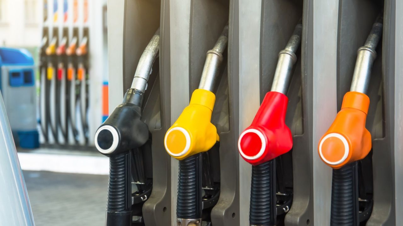 'ปตท.-บางจาก' ปรับขึ้นราคาน้ำมันดีเซล เบนซิน มีผลตี 5 พรุ่งนี้ 1 พฤษภาคม 2569