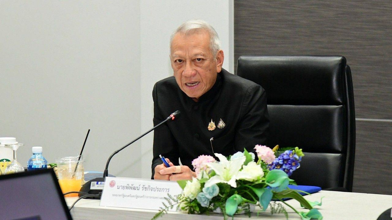 'พิพัฒน์' มอบนโยบาย AOT เดินหน้าโครงการ Quick-Win ชูเทคโนโลยีความปลอดภัยขั้นสูง