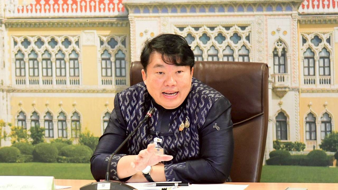 'สิริพงศ์' โต้ฝ่ายค้านกู้ 4 แสนล้านไม่ใช่ตีเช็คเปล่า แจงเงินถึงมือชาวบ้านผ่าน 'ไทยช่วยไทยพลัส'