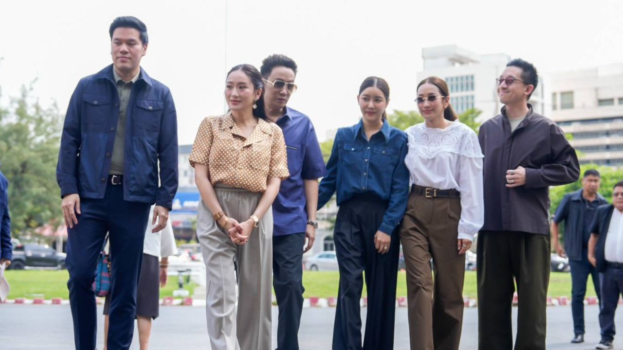 'โอ๊ค เอม อิ๊งค์' เยี่ยม 'ทักษิณ ชินวัตร' ครั้งสุดท้าย ก่อนพักโทษ 11 พ.ค. 69
