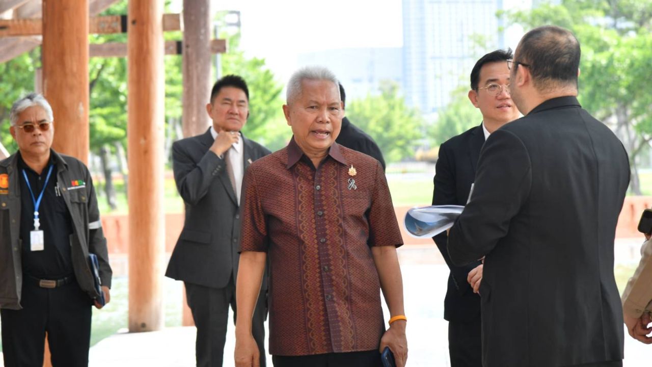 สั่งเอ็กซเรย์รัฐสภา จ่อพลิกโฉม 'ศาลาแก้ว-ลาน ร.7' ตั้งเป้าเป็นปอดแห่งใหม่ใจกลางกรุง