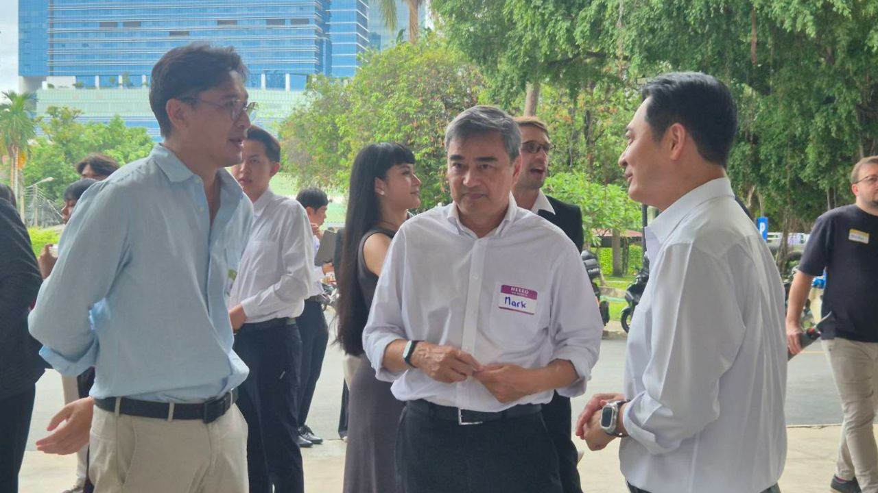 'อภิสิทธิ์' ยันเปิดตัวแคนดิเดตผู้ว่าฯ กทม. 16 พ.ค. จับตาอีกตัวเต็ง 'พิเชษฐ์ ฤกษ์ปรีชา'