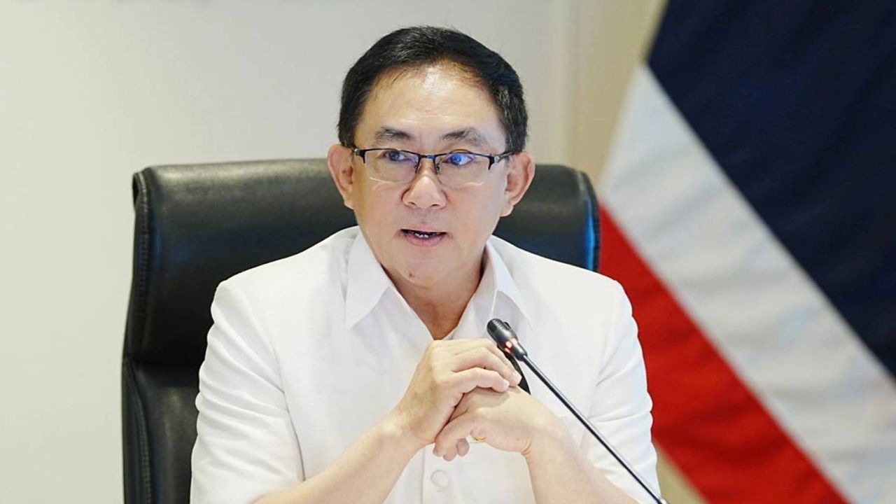 'พาณิชย์' ยันถอด 9 ธุรกิจบริการพ้น พ.ร.บ.ต่างด้าว เพื่อเพิ่มขีดแข่งขัน ย้ำยังคุมเข้มเหมือนเดิม