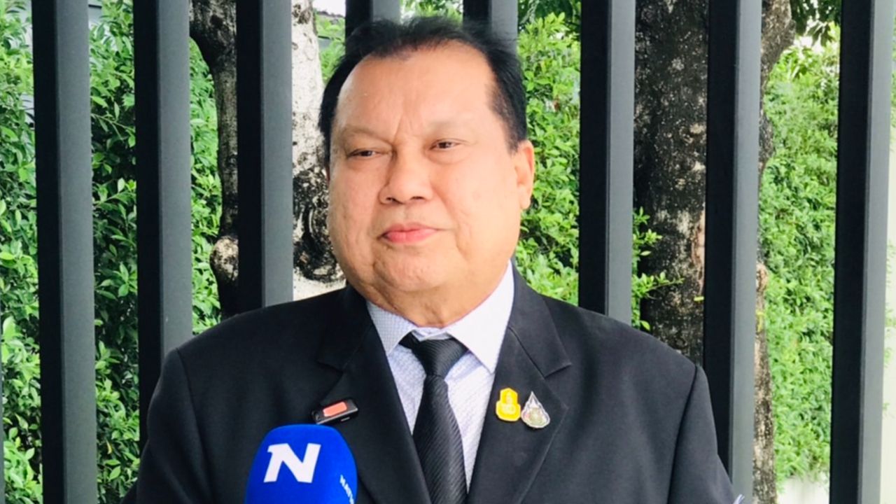 'สนธิญา' ร้อง ปอท. ตรวจสอบ 'ปิยบุตร' ปมยกเลิกองคมนตรี ส่อเข้าข่ายผิด ม.108 - ม.112