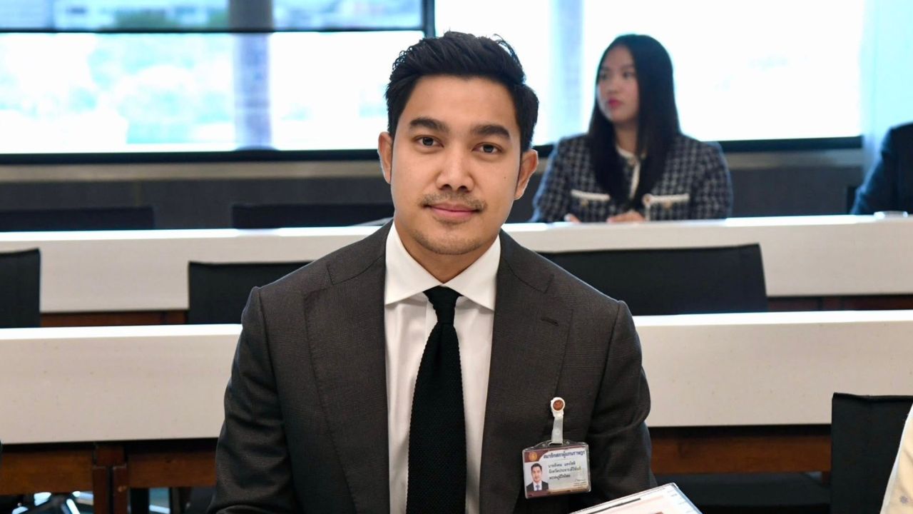'สส.ลูกหิน' ภท. โพสต์โต้เดือด 'ล้มเจ้า-อุ้มเทา-เห็นใจเขมร เนรคุณแผ่นดินเกิด'