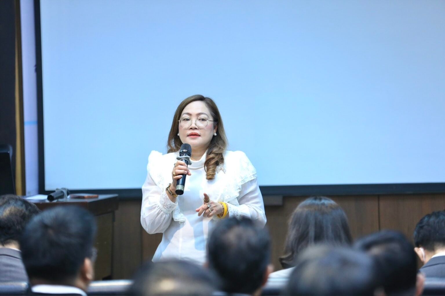 'เกศทิพย์' รุกปฏิรูปการเรียนรู้ใหญ่ สกร.นำร่องหลักสูตรฐานสมรรถนะปี 67 ใน22 จังหวัด