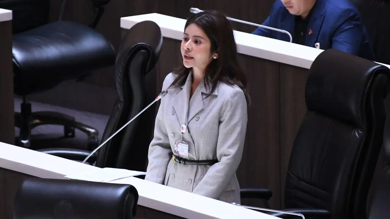 'ภคมน' คาใจ มหาดไทยยังไม่ตั้งคณะกรรมการสอบ แชตไลน์ 'ช่วยน้ำเงินด้วย'