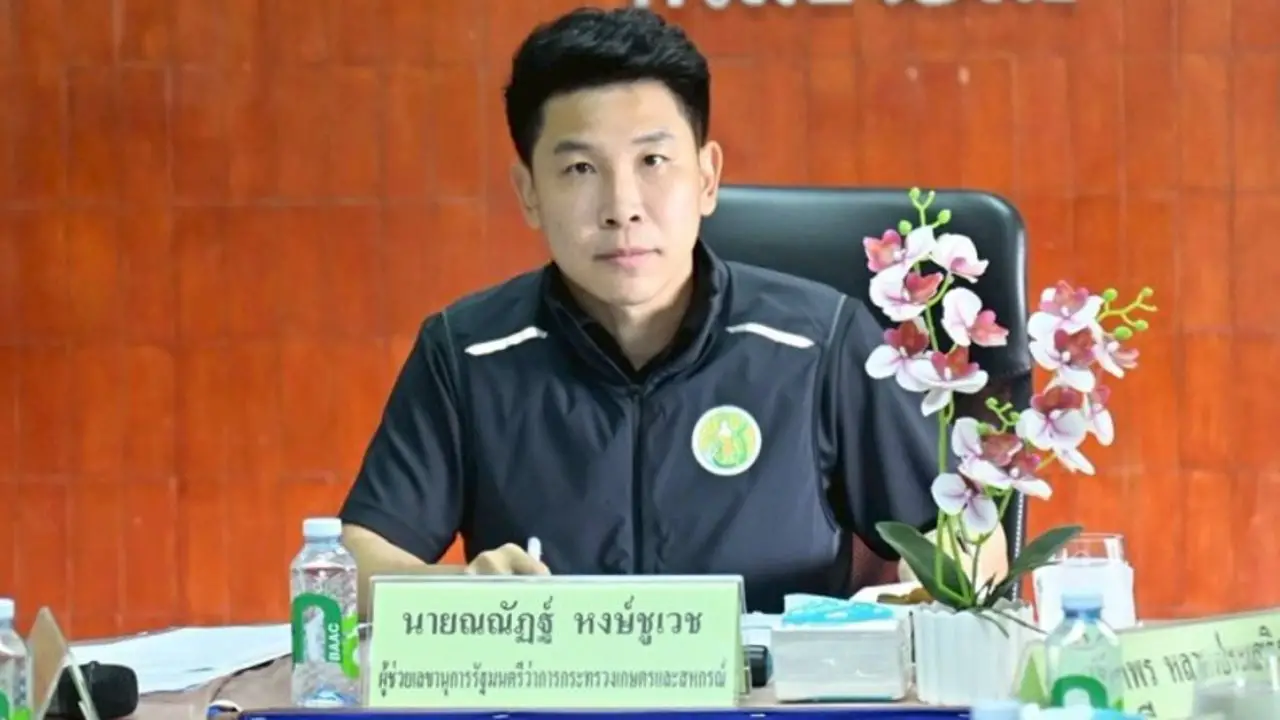 'ณณัฏฐ์' ลงพื้นที่จ.ระนอง คุยเกษตรกรผู้เลี้ยงกุ้ง หามาตรการช่วยเหลือด้านต้นทุนการผลิต