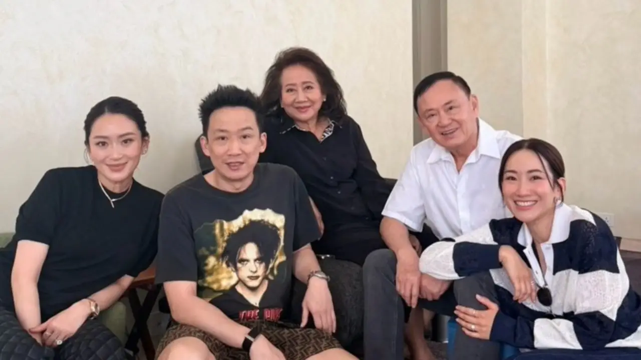 'อิ๊งค์' โพสต์ภาพ 'พ่อทักษิณ' พร้อมแม่และพี่น้อง บอกใช้สิทธิ์เลือกตั้งแล้ว
