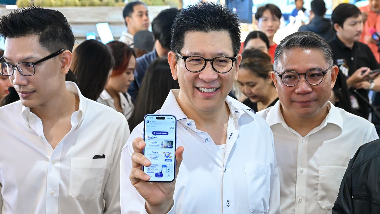 ไทยช่วยไทย พลัส วันแรก 'เอกนิติ' บอกใช้ง่ายมาก เช้านี้มีการใช้จ่ายแล้ว 170 ล้าน