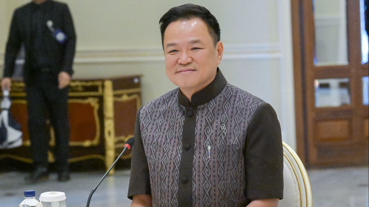 นายกรัฐมนตรีเชิญชวนคนไทยจับจ่ายใช้สอย 'ไทยช่วยไทยพลัส'