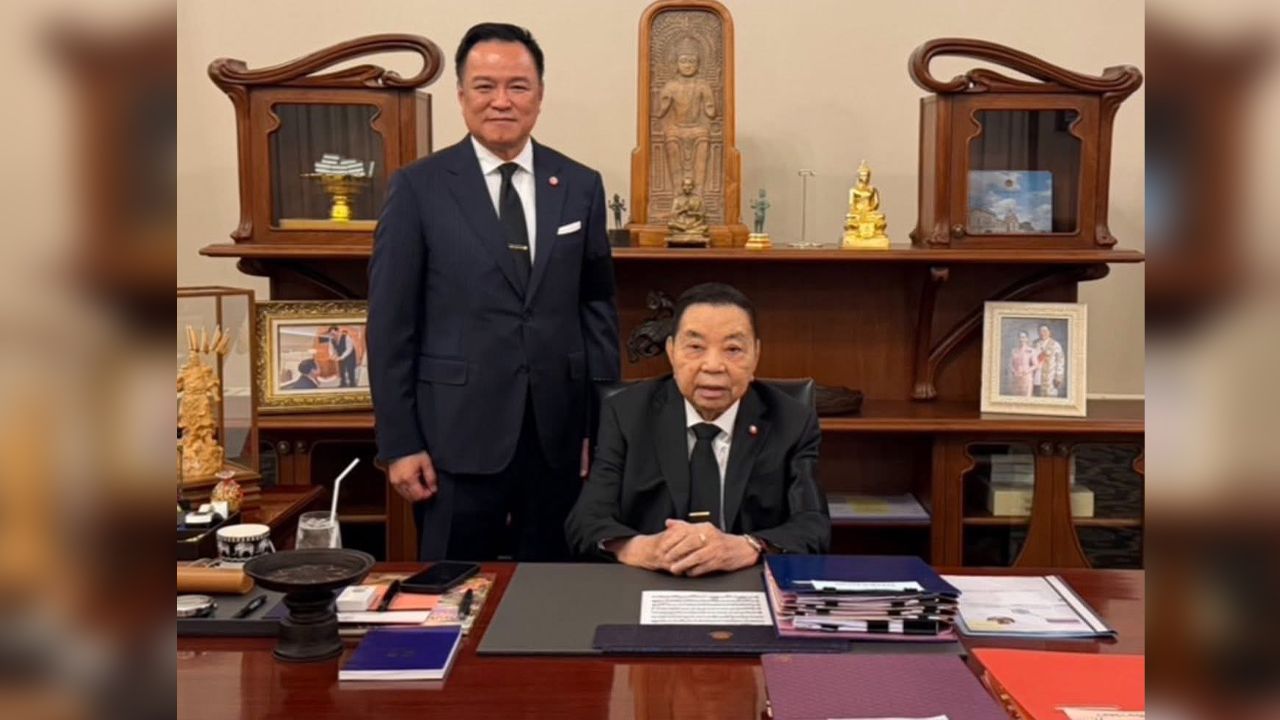 'อนุทิน' อวยพรวันเกิดบิดา 'ชวรัตน์ ชาญวีรกูล' อายุครบ 90 ปี