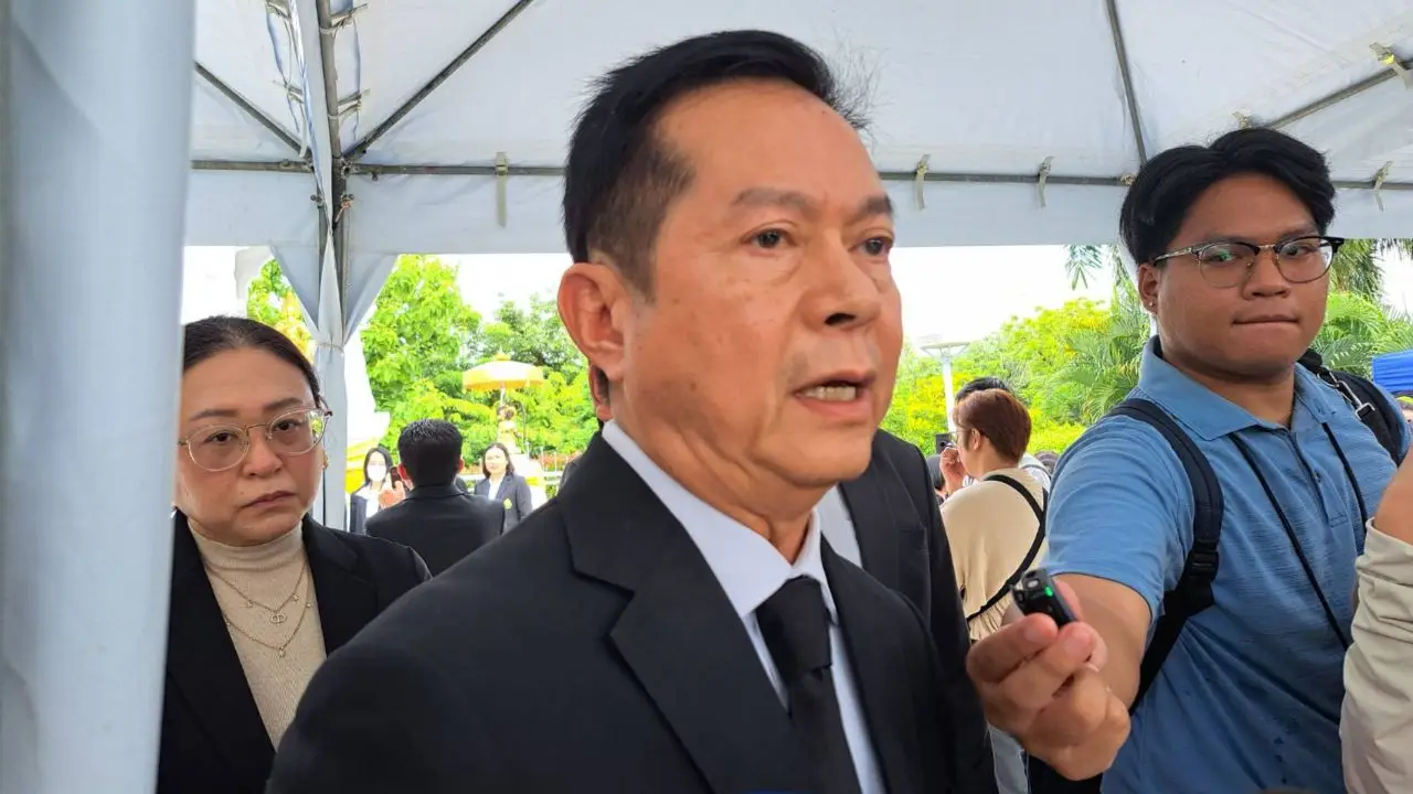 'ณรงค์' แซว 'แสวง บุญมี' งานครบรอบ 28 ปี กกต. ให้อาบน้ำมนต์