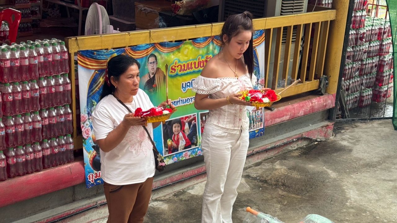 สาวดวงเฮง แก้บนกุมารทองเจ้าสัวเฮง หลังได้โชคหลักแสน 4 งวดติด ลุ้นปิงปองเลขเด็ด