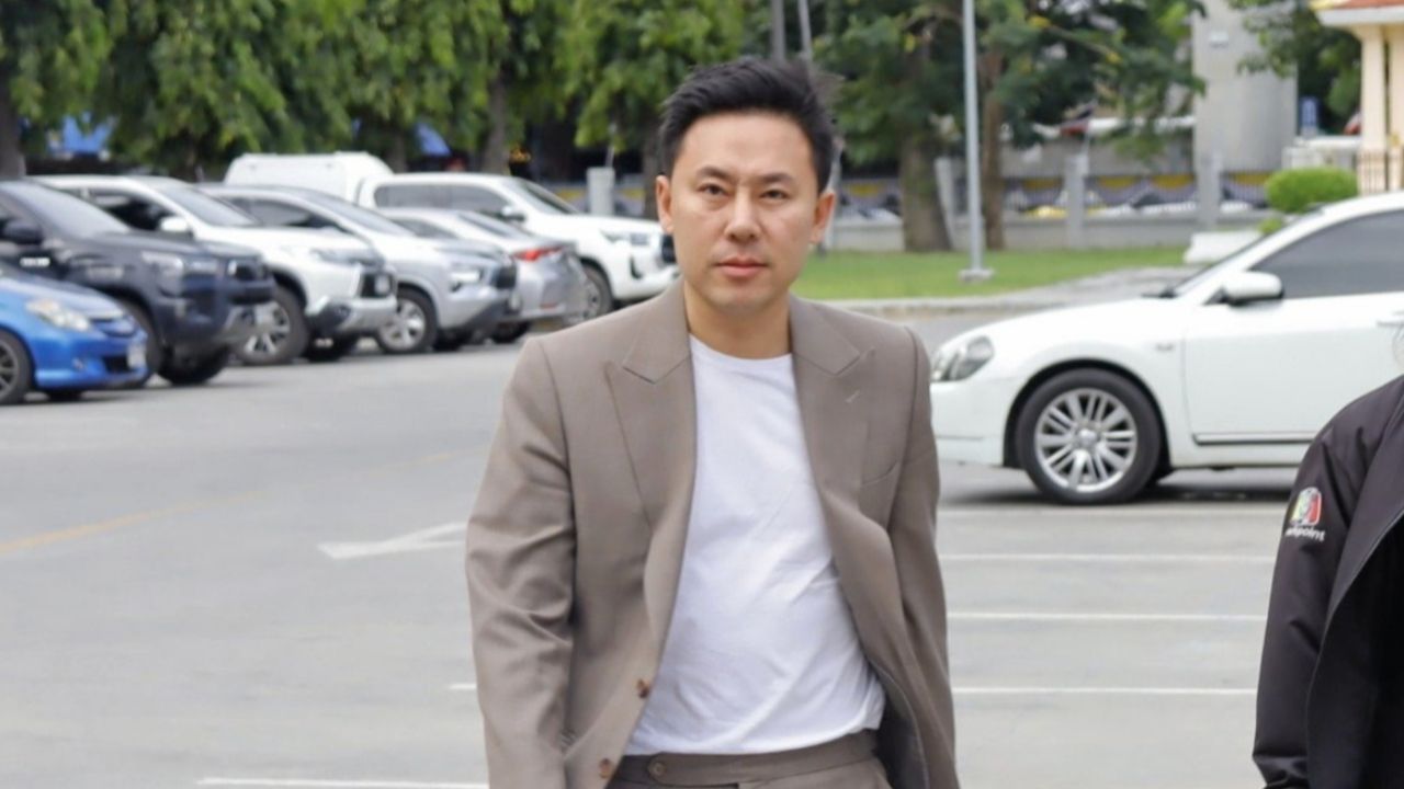 ศาลอนุญาตให้ประกันตัว 'ทนายตั้ม' วงเงินหนึ่งล้านบาท ปล่อยคืนนี้
