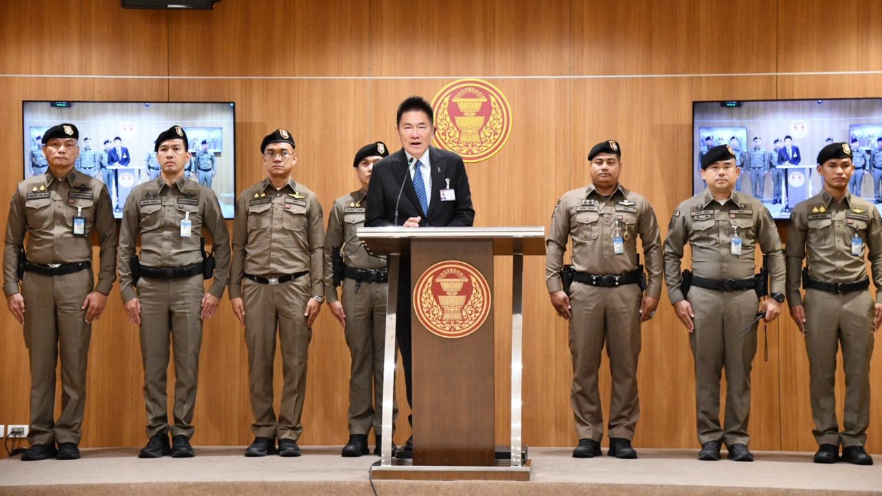 'วิชัย' เผยผลตรวจปัสสาวะตำรวจสภา ไม่พบฉี่ม่วง ส่วน สส. ไม่มีอำนาจสั่งตรวจ