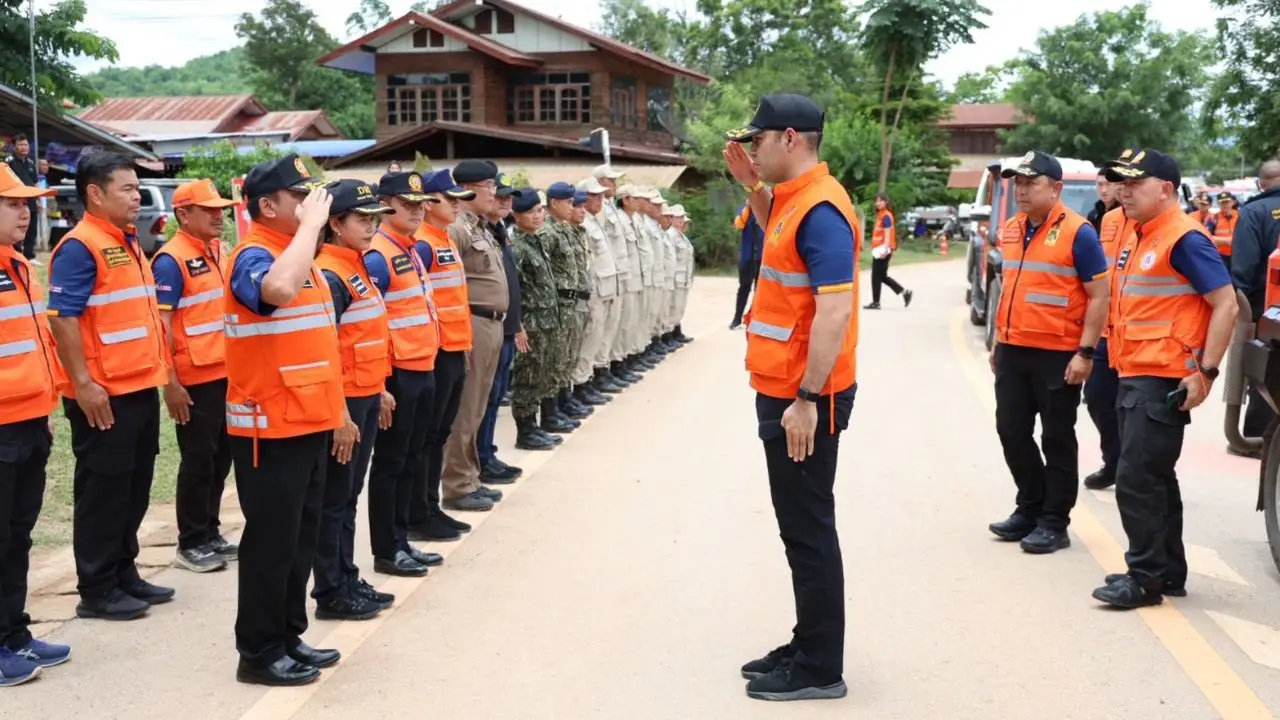 มท.3 ลงพื้นที่ศูนย์พักพิงฯ บ้านตาดกลอย ติดตามการรับมืออุทกภัยที่ต้องเจอทุกปี