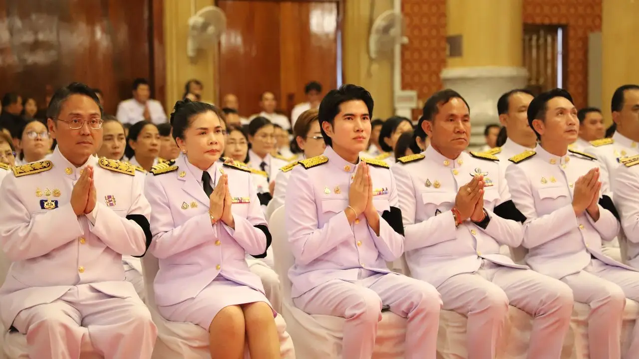 สส.พรรคไทรวมพลัง ร่วมพิธีบำเพ็ญพระราชกุศลสวดพระอภิธรรมพระศพ 'พระองค์ภา'