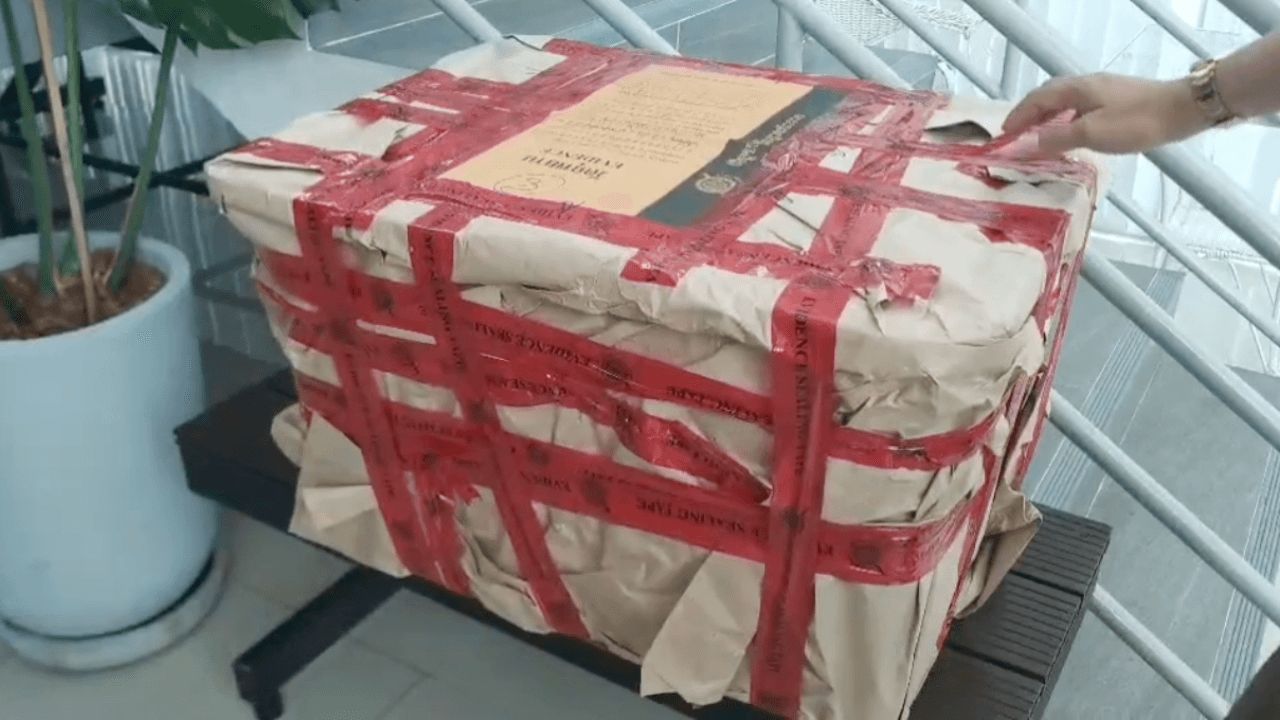 พบศพชาย ถูกฆ่ายัดลังฝังกระบะดิน ภายในบ้านย่านดอนเมือง