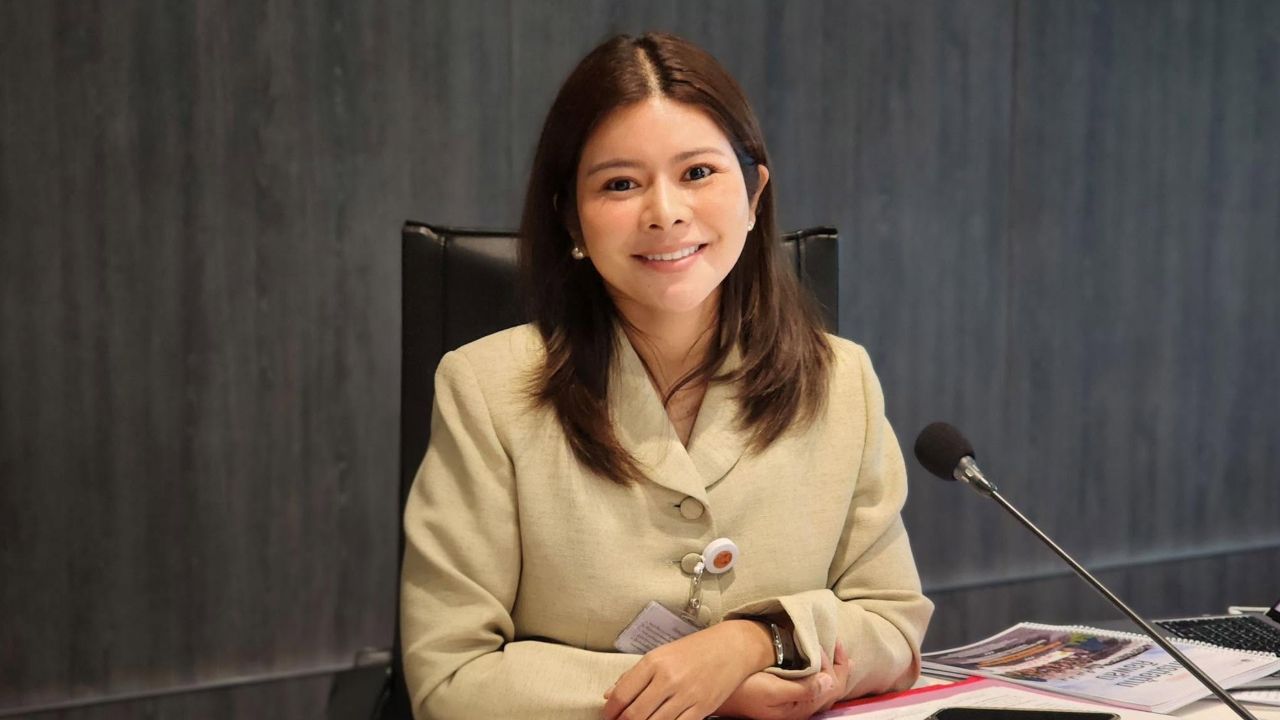 'ลิซ่า' ปชน. ลั่นสืบมาแล้วปมถอดรายการ 'เจาะลึกทั่วไทย Inside Thailand' ของหมาแก่ อ้างมีใบสั่ง