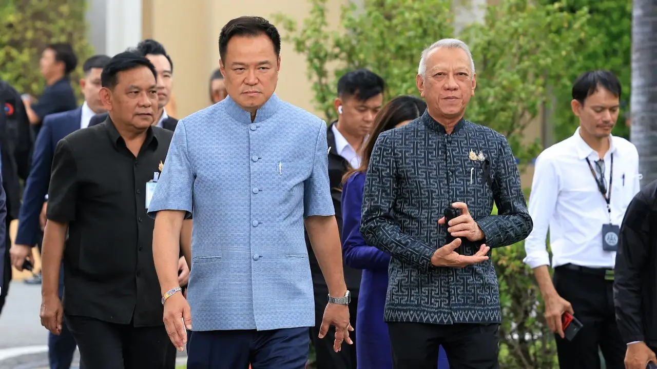 เปิดเบื้องลึก 'อนุทิน' ดึง EEC มาคุมเอง ไม่เกี่ยวปมขวางแก้สัญญารถไฟ 3 สนามบิน
