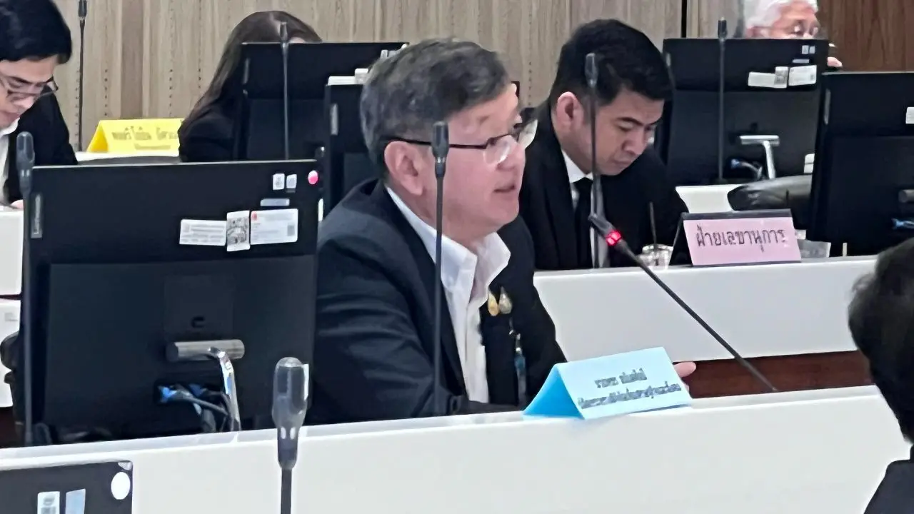 'ปลัดดีอี' หอบหลักฐานแจงยิบยันบิ๊กโปรเจกต์ 'TH-AI Passport' ทำถูกกฎหมายทุกขั้นตอน