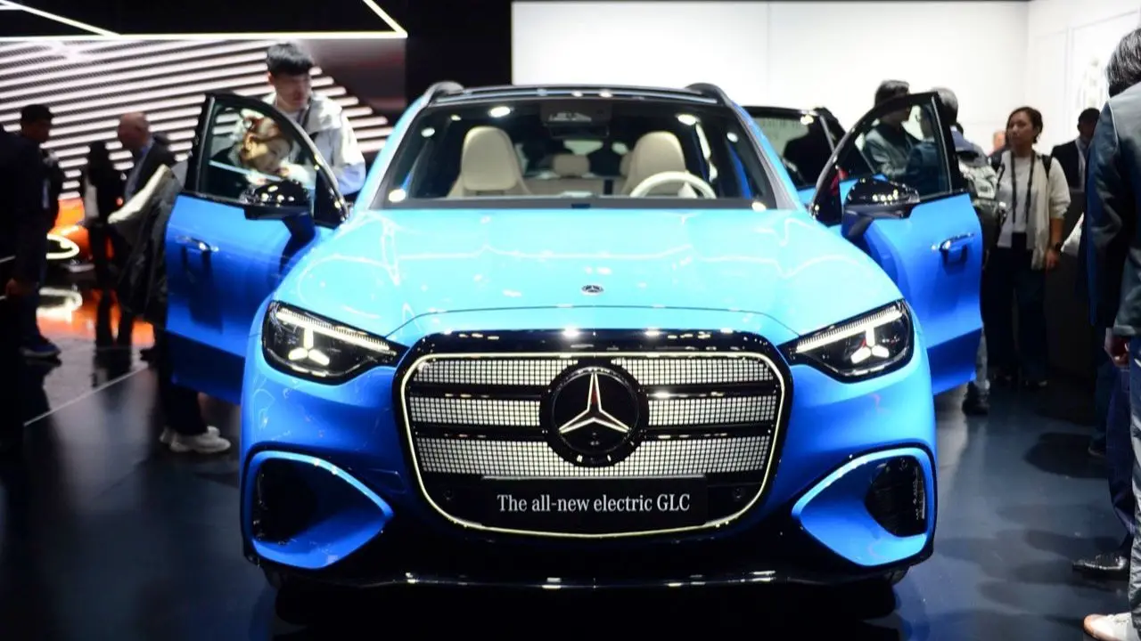 เจาะสเปก New Mercedes-Benz GLC Electric เอสยูวีไฟฟ้าหรู ท้าชนตัวตึง BMW iX3