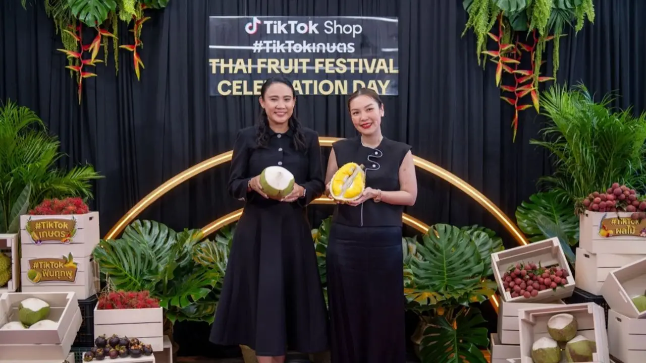LIVE Commerce เขย่าวงการผลไม้! 'ไทยรัฐตะกร้าแตก' คว้ารางวัลไลฟ์ ดันยอดทุเรียนพุ่ง
