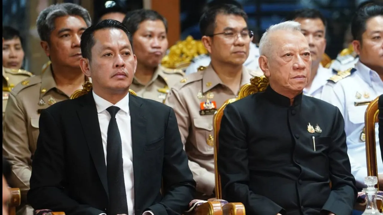 ประวัติ 'รัชพงศ์ ชูแก้ว' ขุนพลคู่ใจ 'พิพัฒน์' ลาออกหลังนั่งเลขาฯ ไม่ถึง 3 เดือน