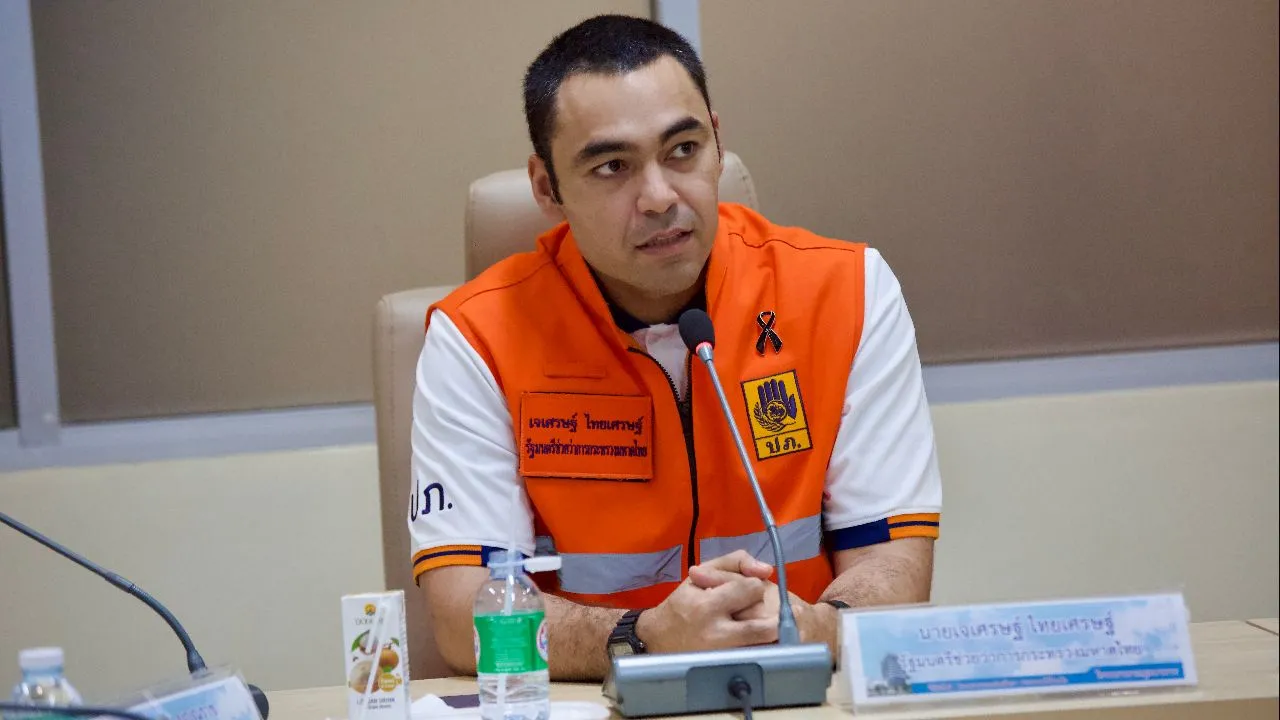 'เจเศรษฐ์' กำชับ ศปถ. ดูแลมาตรการความปลอดภัยทางถนน