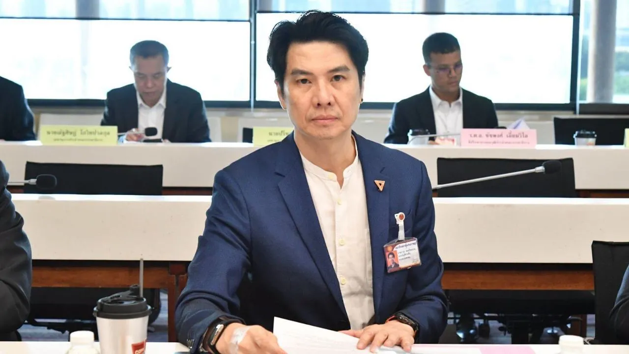 'ภาวุธ' หวั่น แพลตฟอร์มต่างชาติกินรวบ จี้รัฐคุยทุกค่ายและอย่าลืมของไทย
