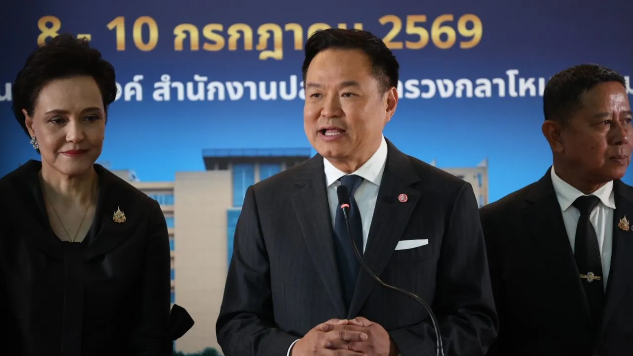 'อนุทิน' ลั่น ลักลอบคือตั้งใจทำผิดกฎหมาย ใครขนกัญชาออกนอกประเทศต้องรับกรรม