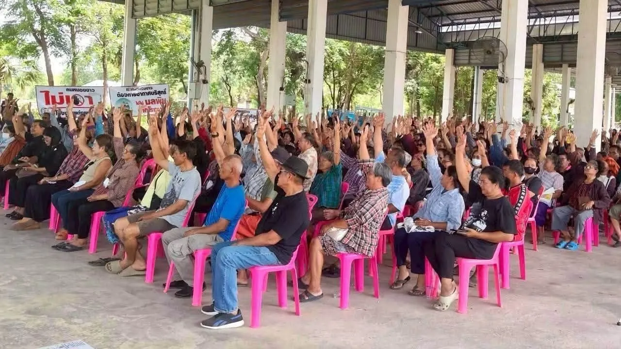 ชาวบ้านหนองขาว ยื่นค้านตั้งโรงแต่งแร่ ตัวแทนโรงงานแจงอีกมุม พร้อมรับฟังความเห็น
