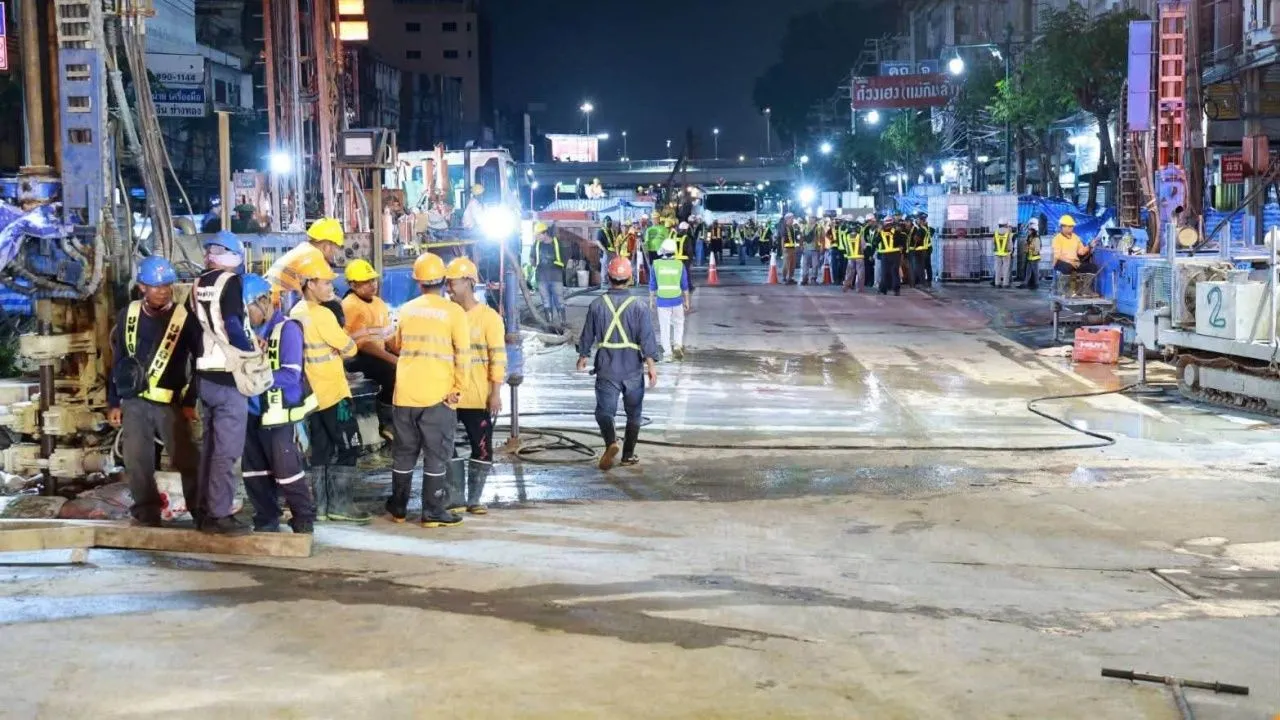 เช็กเส้นทางเลี่ยง 'ถนนประชาธิปก' ปิดการจราจร ตั้งแต่แยกบ้านแขกถึงวงเวียนใหญ่