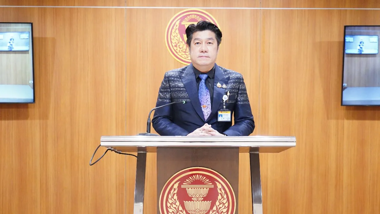 'สว.พิสิษฐ์' ซัด ปชน. บิดเบือนกฎหมายนิรโทษกรรม ลั่นอย่าใช้เยาวชนบังหน้า สร้างลัทธิปั่นหัวเด็ก