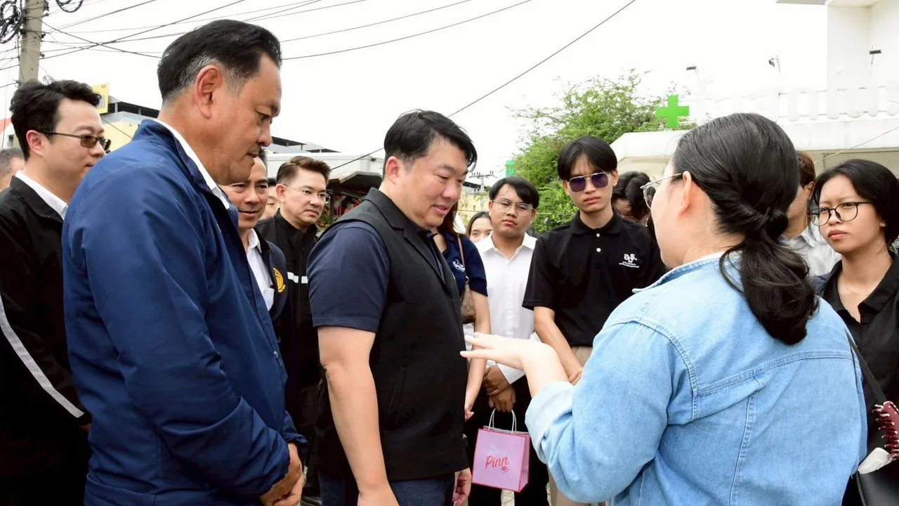 'สิริพงศ์' สั่งลุยคมนาคมปทุมธานี ดันฟีดเดอร์รังสิตเชื่อมไฮสปีด จี้ บขส.ถกเอกชนต่อหลังคา