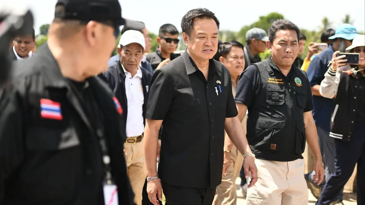 'อนุทิน' ลบโพสต์แชร์ผลงาน 'ทักษิณ' ปิดดีลกุ้งไทยกับมาเลเซีย