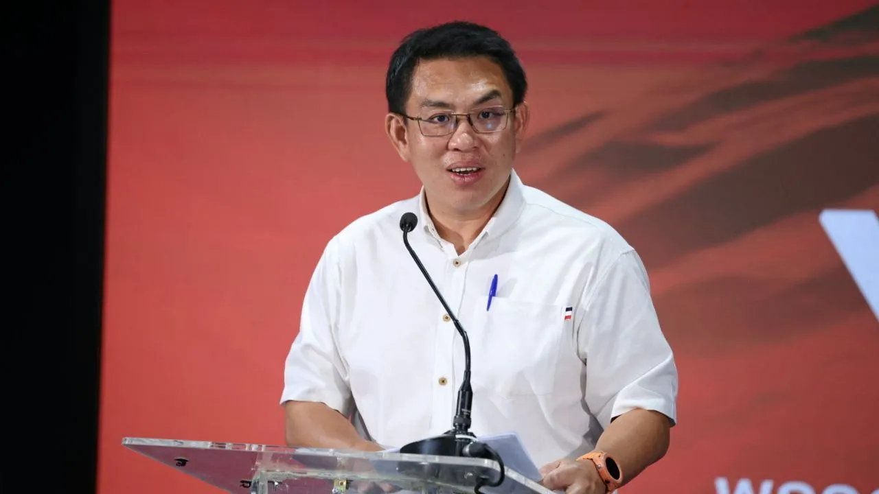 'วิโรจน์' ขอปฏิเสธรับตำแหน่ง เผยผู้ว่าฯ กทม. เชิญเป็นคณะผู้ทรงคุณวุฒิ