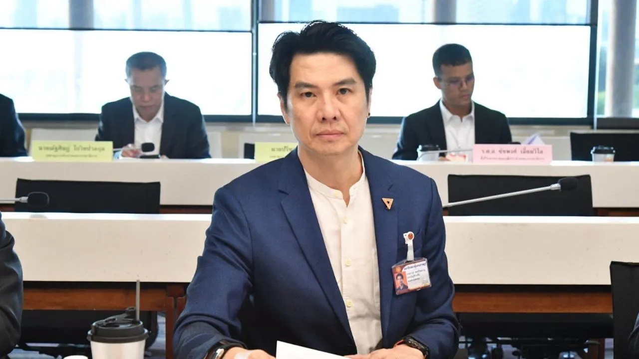 'ภาวุธ' ย้ำไม่เอี่ยวคดีฟอร์เร็กซ์ เชื่อคนตั้งคำถาม DSI เร่งรัดคดีอย่างผิดสังเกต