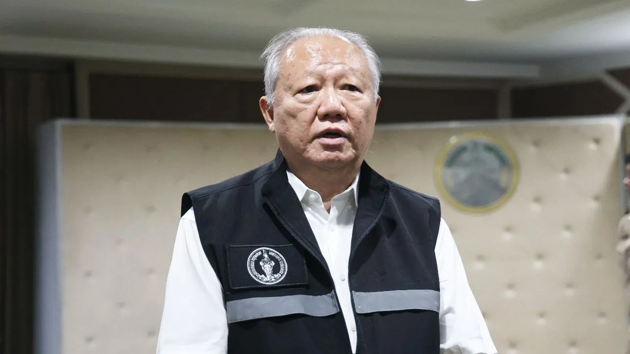 'ชัชชาติ' เซ็นตั้งคณะที่ปรึกษาผู้ทรงคุณวุฒิของผู้ว่าฯ กทม. 'ต่อศักดิ์' นั่งประธาน