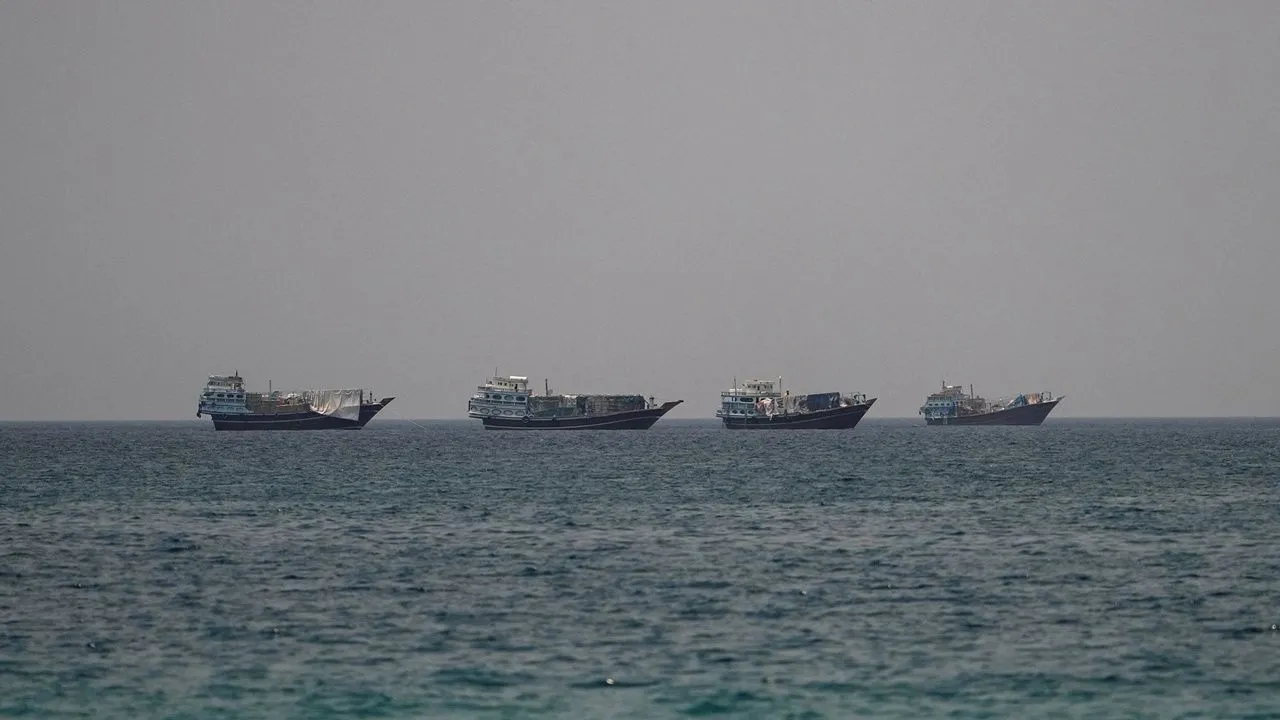 กองทัพเรือสหรัฐฯ เริ่มปิดล้อมท่าเรืออิหร่านแล้ว เปิดฉากโจมตีเพิ่มเติม