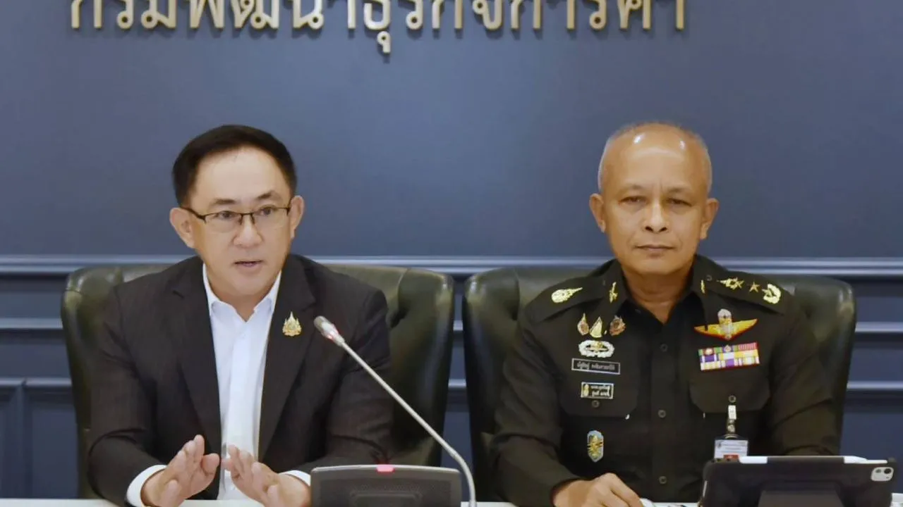 'พาณิชย์' ผนึก กอ.รมน. ล้างบาง 'นอมินี ธุรกิจไทย' สั่งบี้สเตทเมนต์สกัดทุนเทาจีน