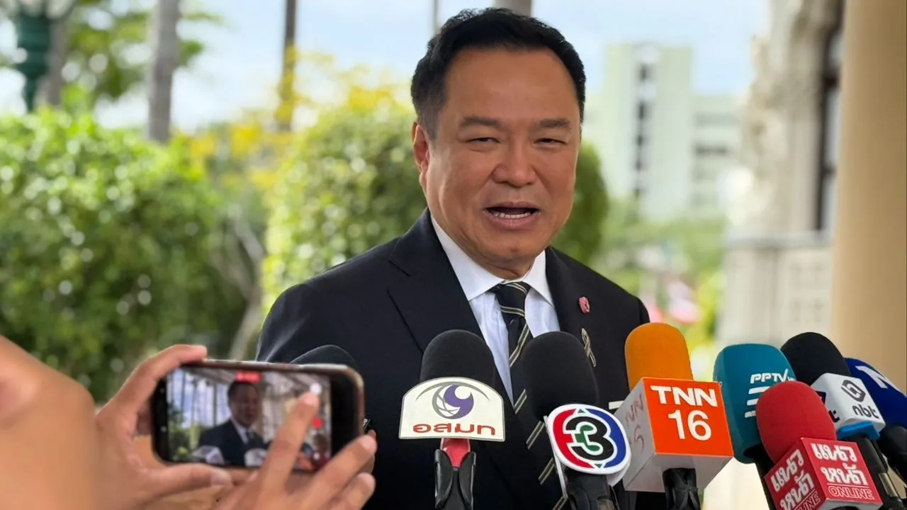 'นายกฯอนุทิน' ยก จีน มหามิตร เตรียมบินเซี่ยงไฮ้ เย็นนี้ หวังดึงนักลงทุนเอไอ ใช้ประเทศไทยเป็นฐาน