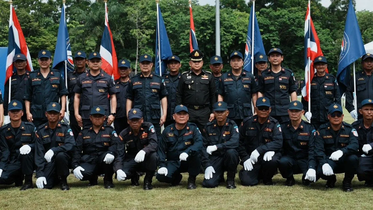 'เจเศรษฐ์' เชิดชู ชรบ. ทั่วประเทศ ยกย่องผู้เสียสละ กำลังสำคัญพิทักษ์ความมั่นคงในพื้นที่ส่วนหลัง