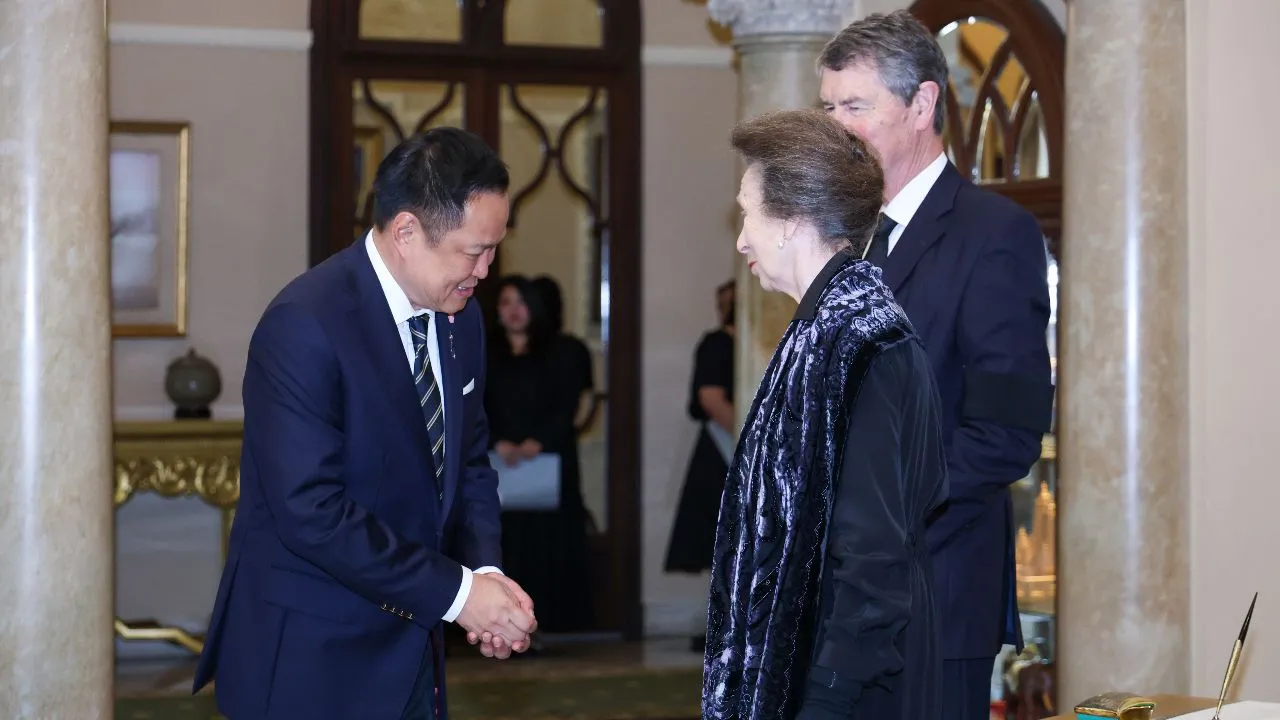 'อนุทิน' เฝ้ารับเสด็จฯ 'เจ้าหญิงแอนน์' กระชับความร่วมมือไทย–สหราชอาณาจักร